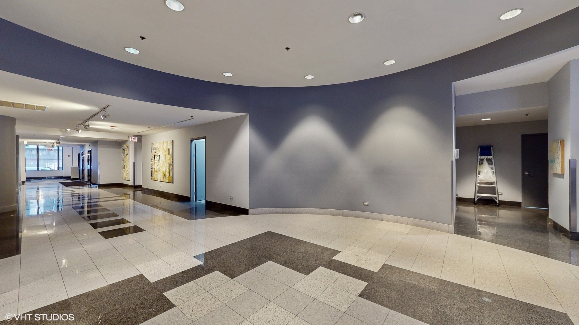 333 W HUBBARD Street Unit: 610