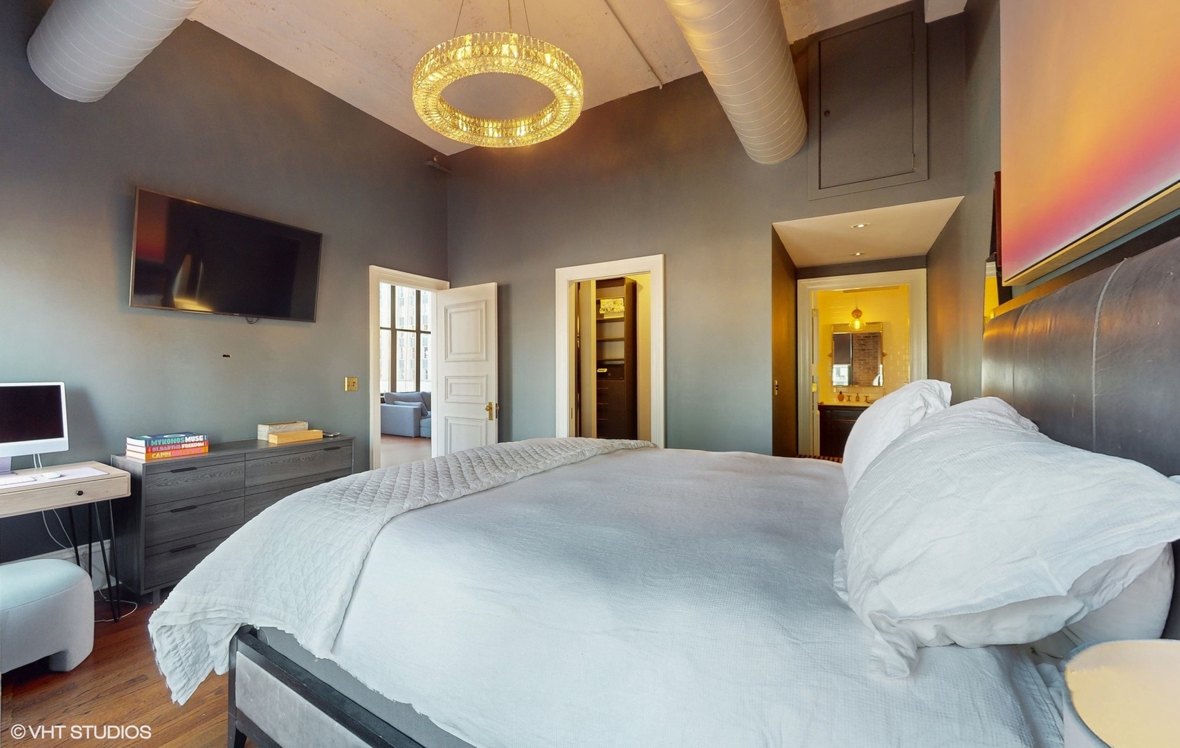333 W HUBBARD Street Unit: 610
