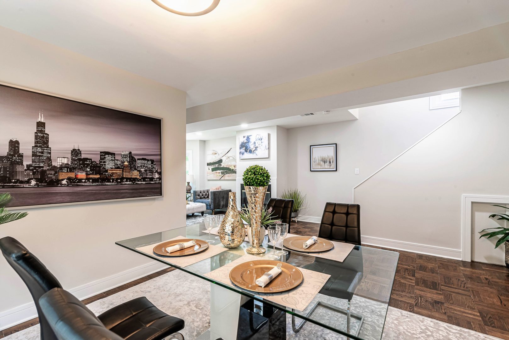 1235 W Barry Avenue Unit: 2