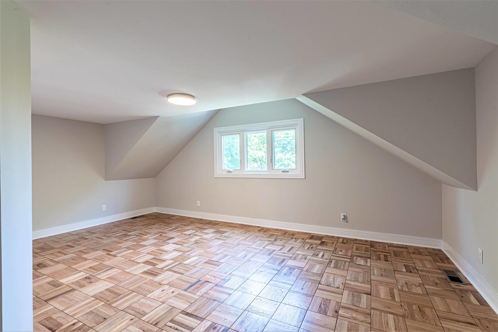 1235 W Barry Avenue Unit: 2