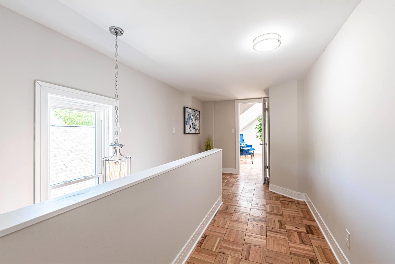 1235 W Barry Avenue Unit: 2