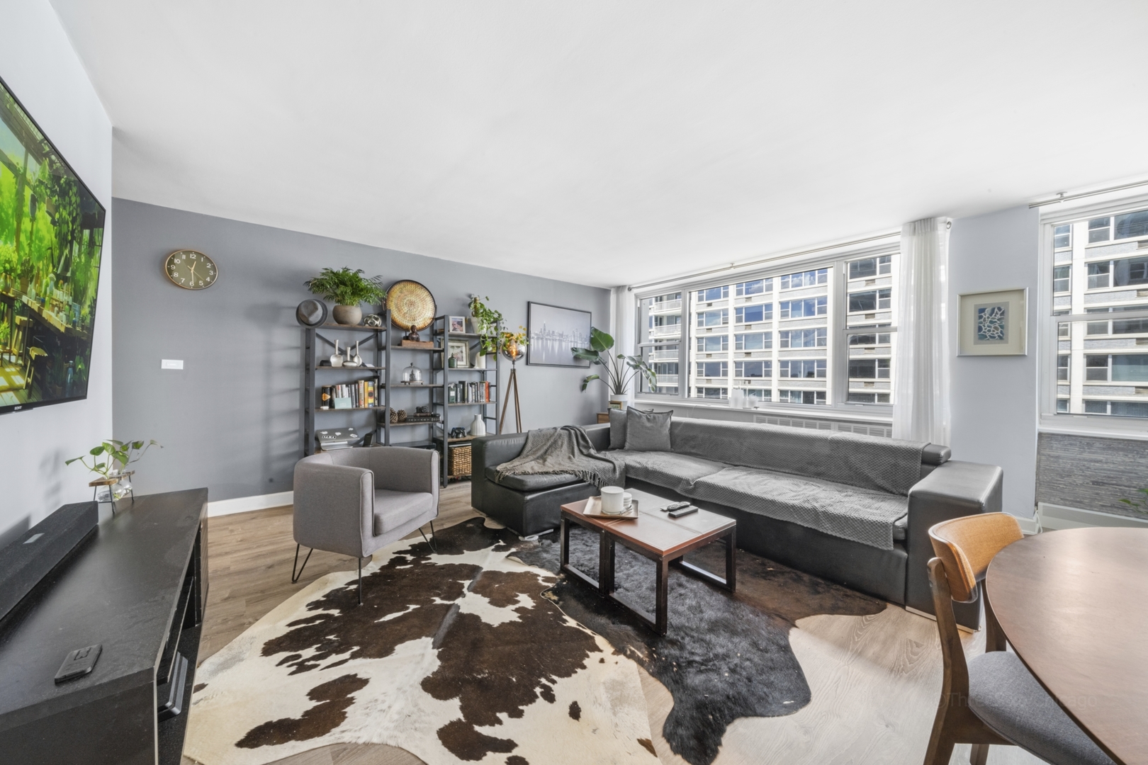 4250 N MARINE Drive Unit: 2113