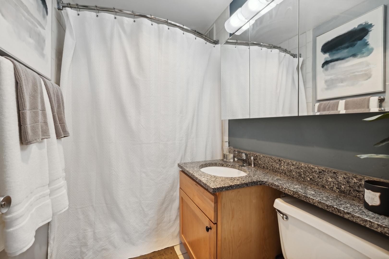 655 W Irving Park Road Unit: 2102