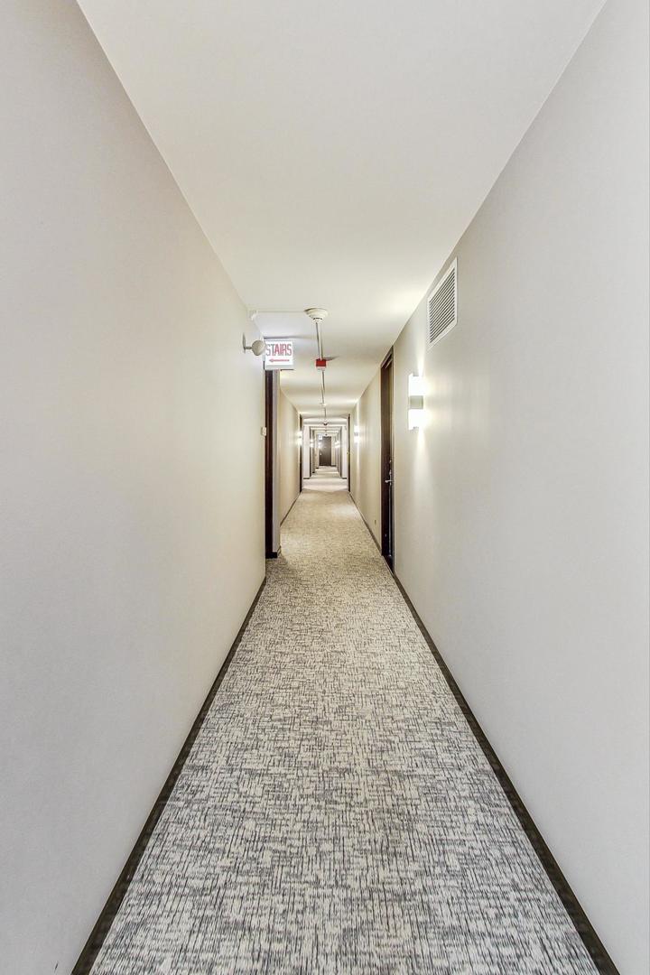 2020 N Lincoln Park West Unit: 18G