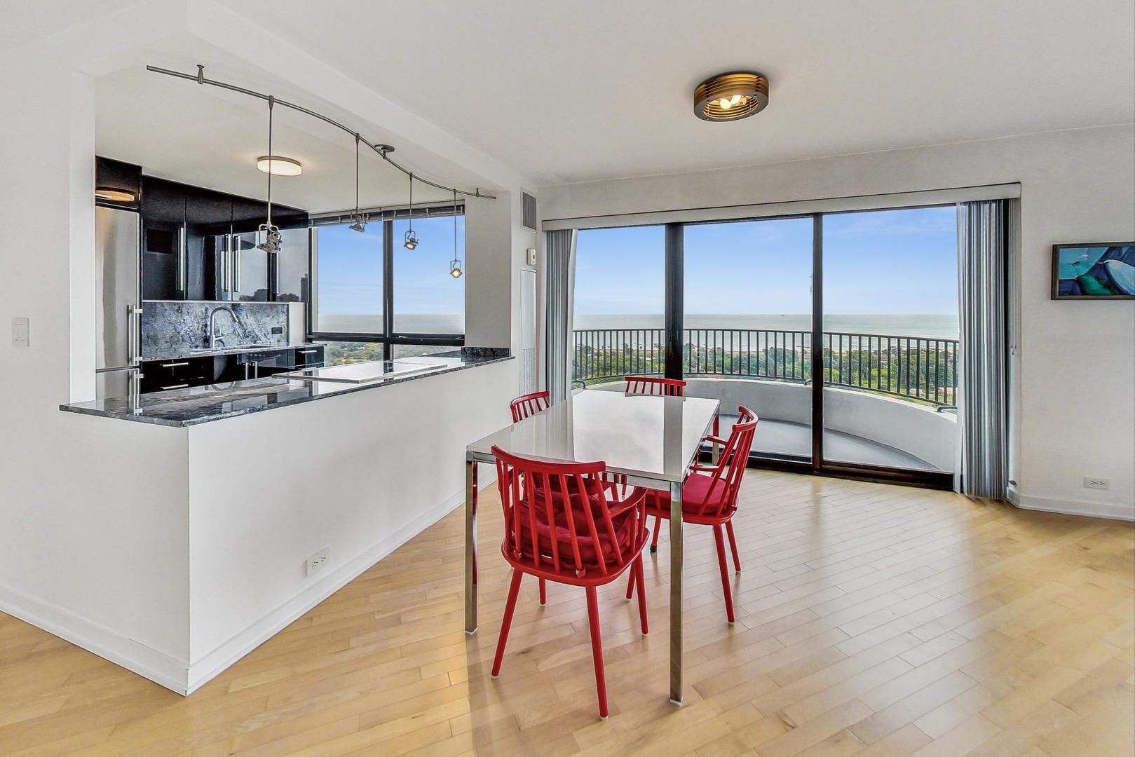 2020 N Lincoln Park West Unit: 18G