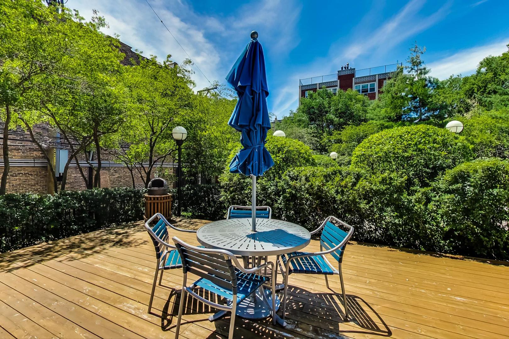 2020 N Lincoln Park West Unit: 18G