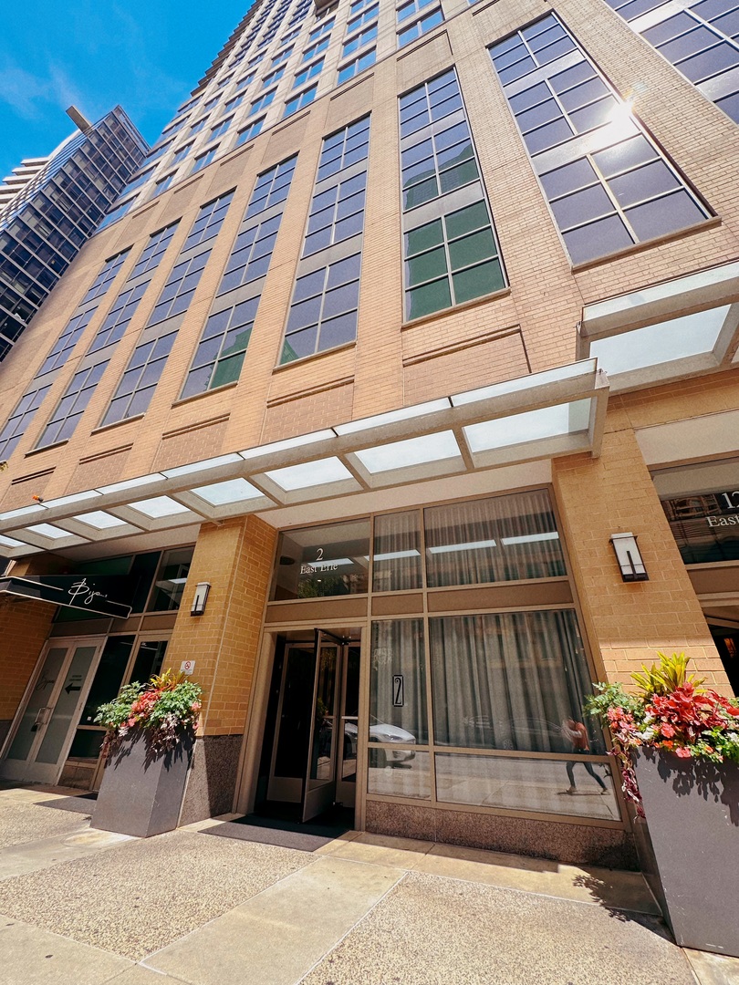 2 E ERIE Street Unit: 2406
