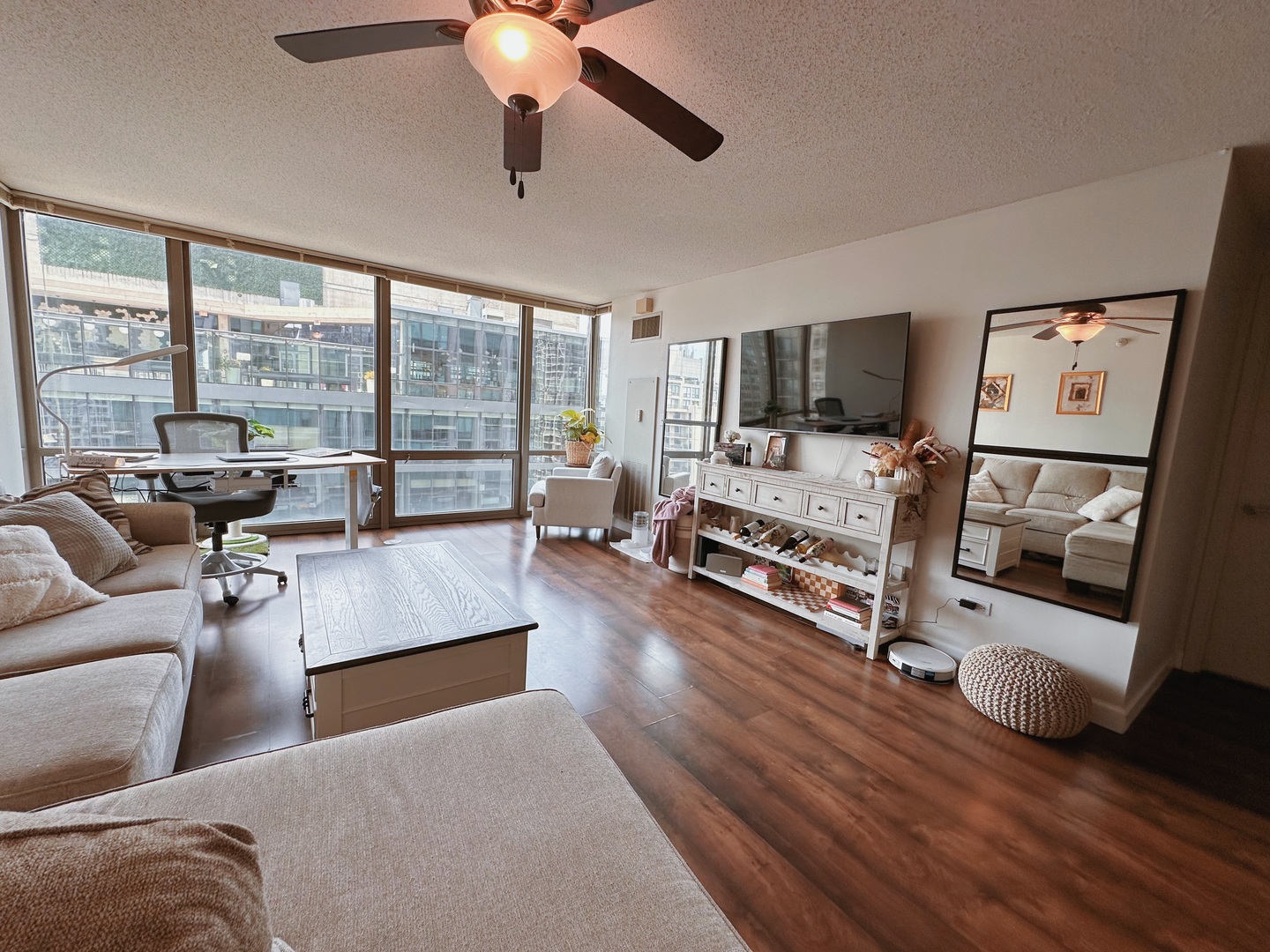 2 E ERIE Street Unit: 2406