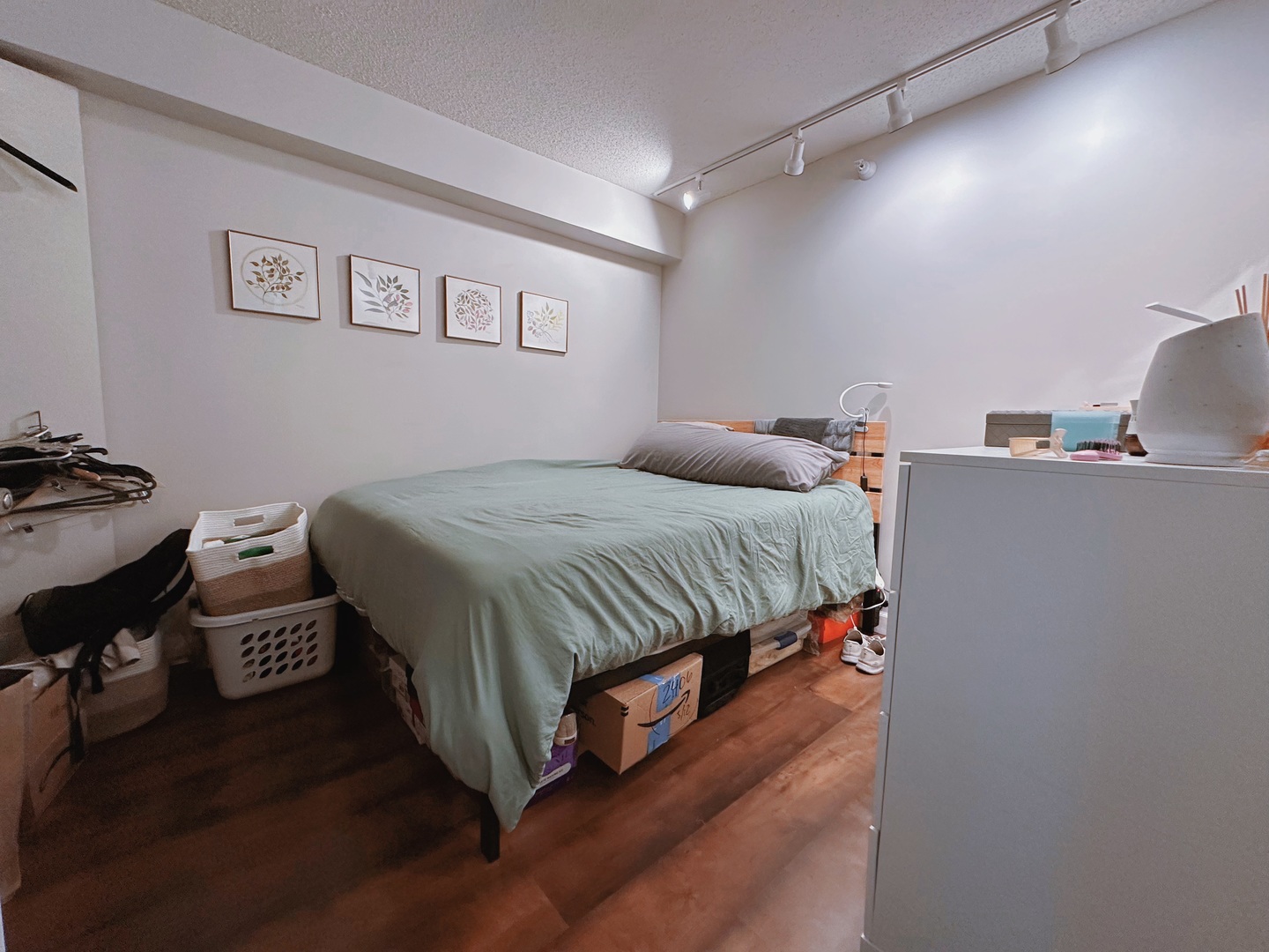 2 E ERIE Street Unit: 2406