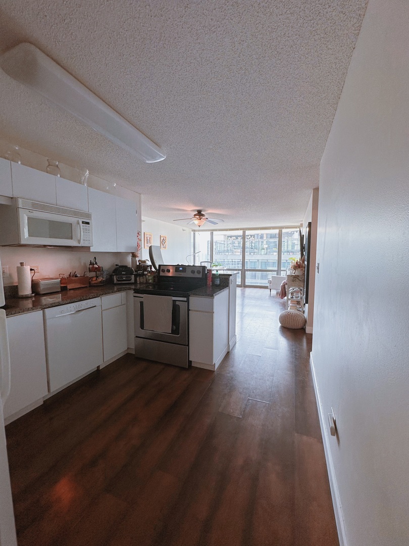 2 E ERIE Street Unit: 2406