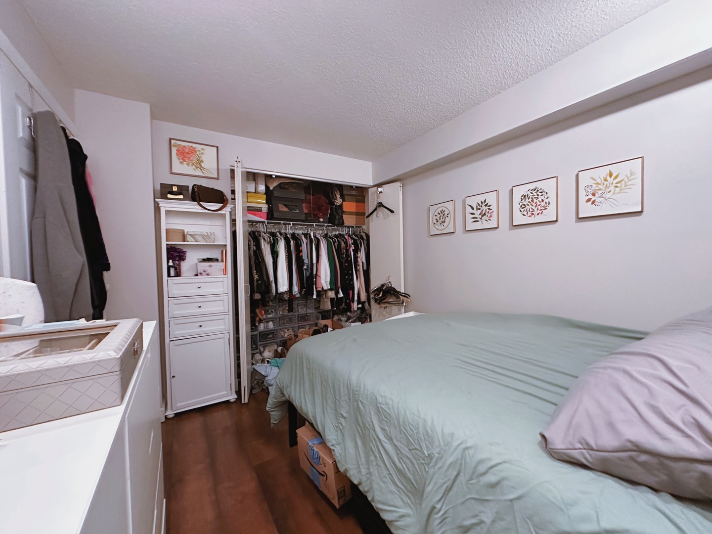 2 E ERIE Street Unit: 2406
