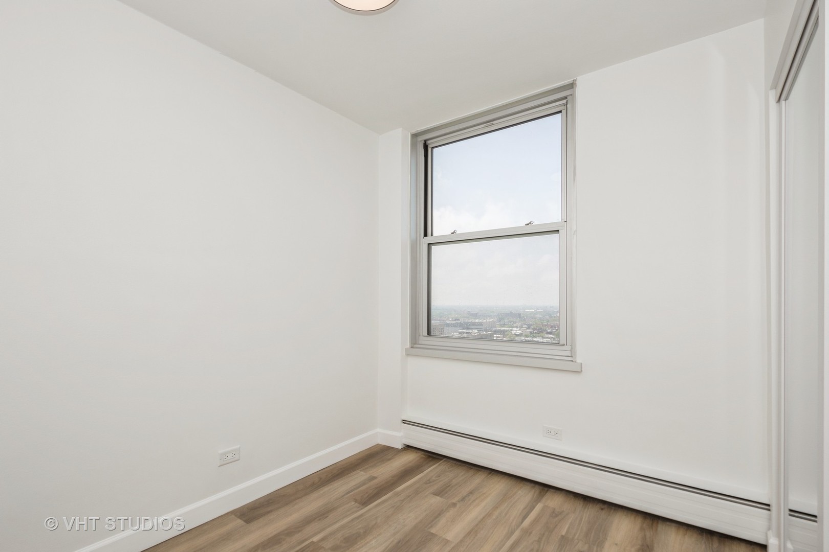 336 W Wellington Avenue Unit: 2502