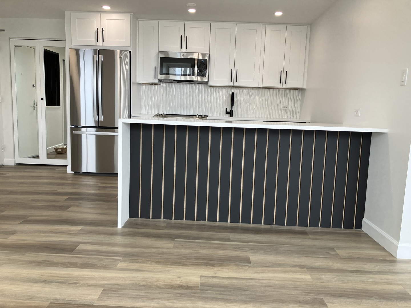 336 W Wellington Avenue Unit: 2502