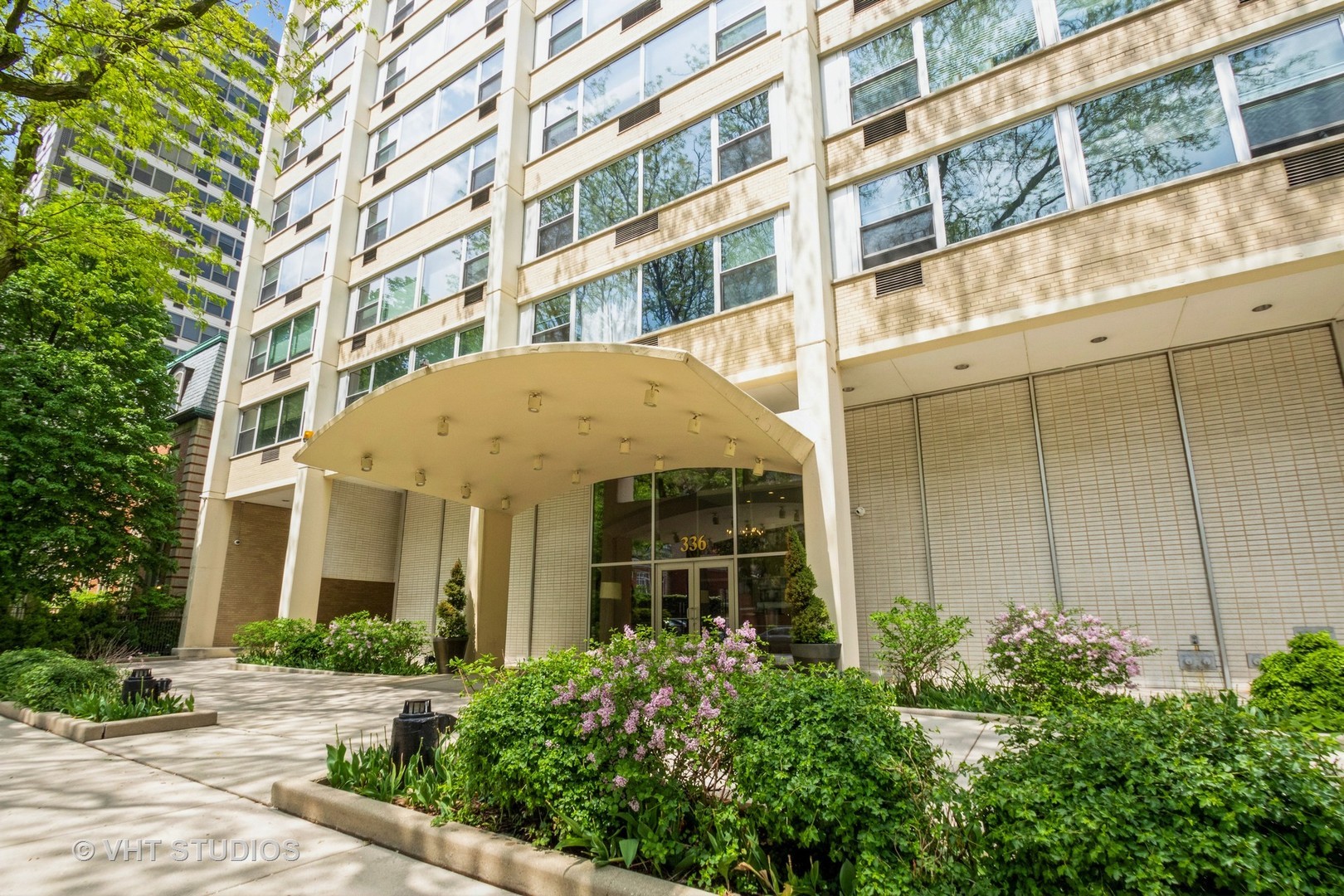 336 W Wellington Avenue Unit: 2502