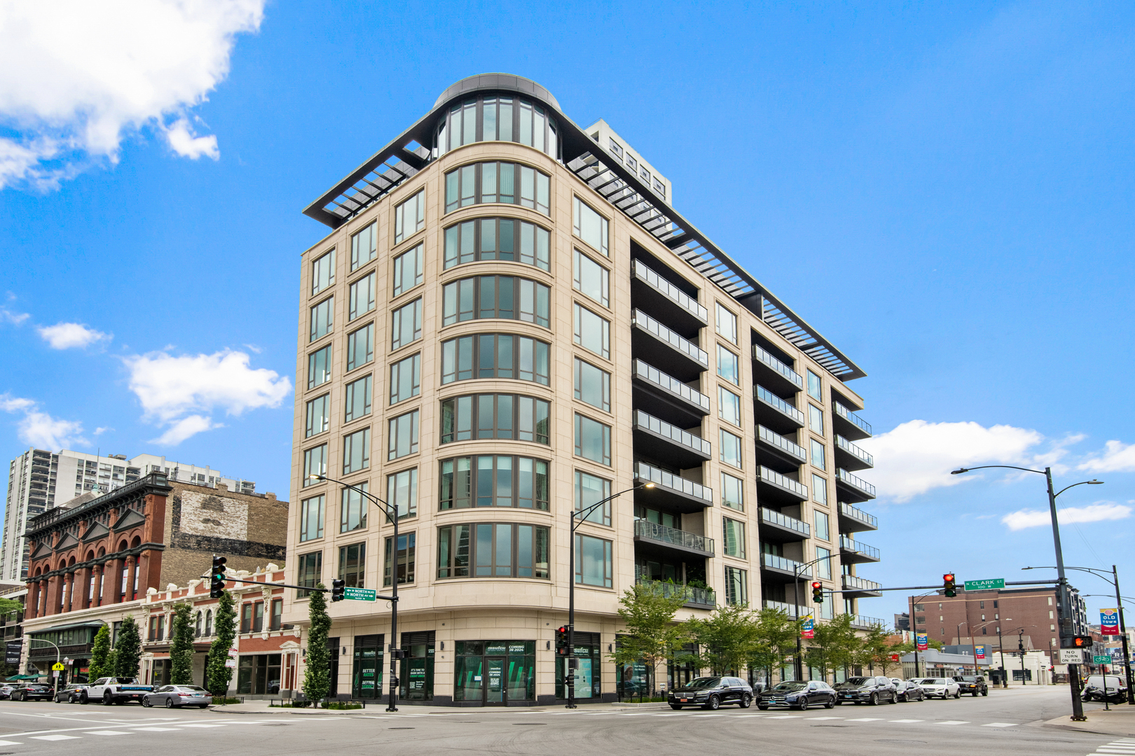1550 N Clark Street Unit: 304