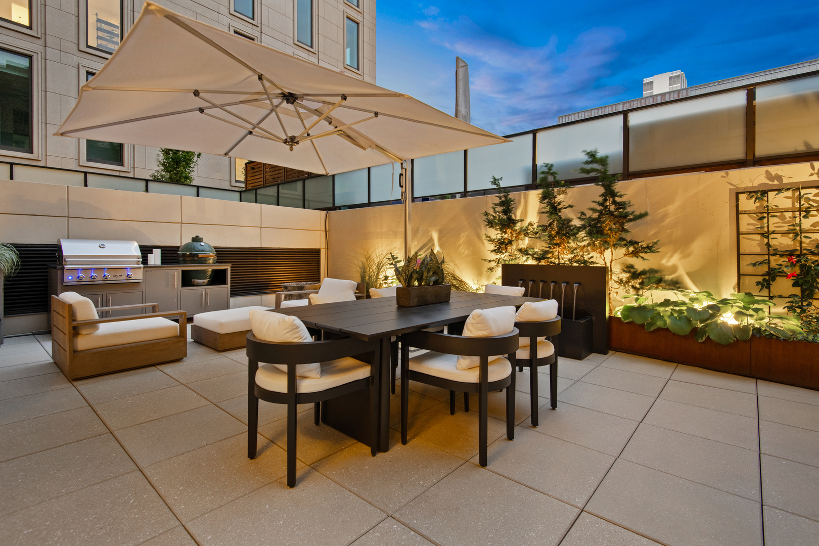 1550 N Clark Street Unit: 304