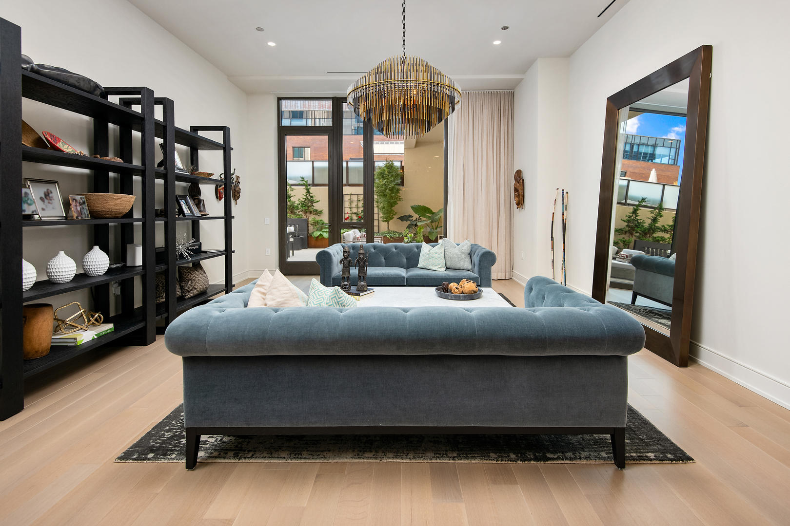 1550 N Clark Street Unit: 304