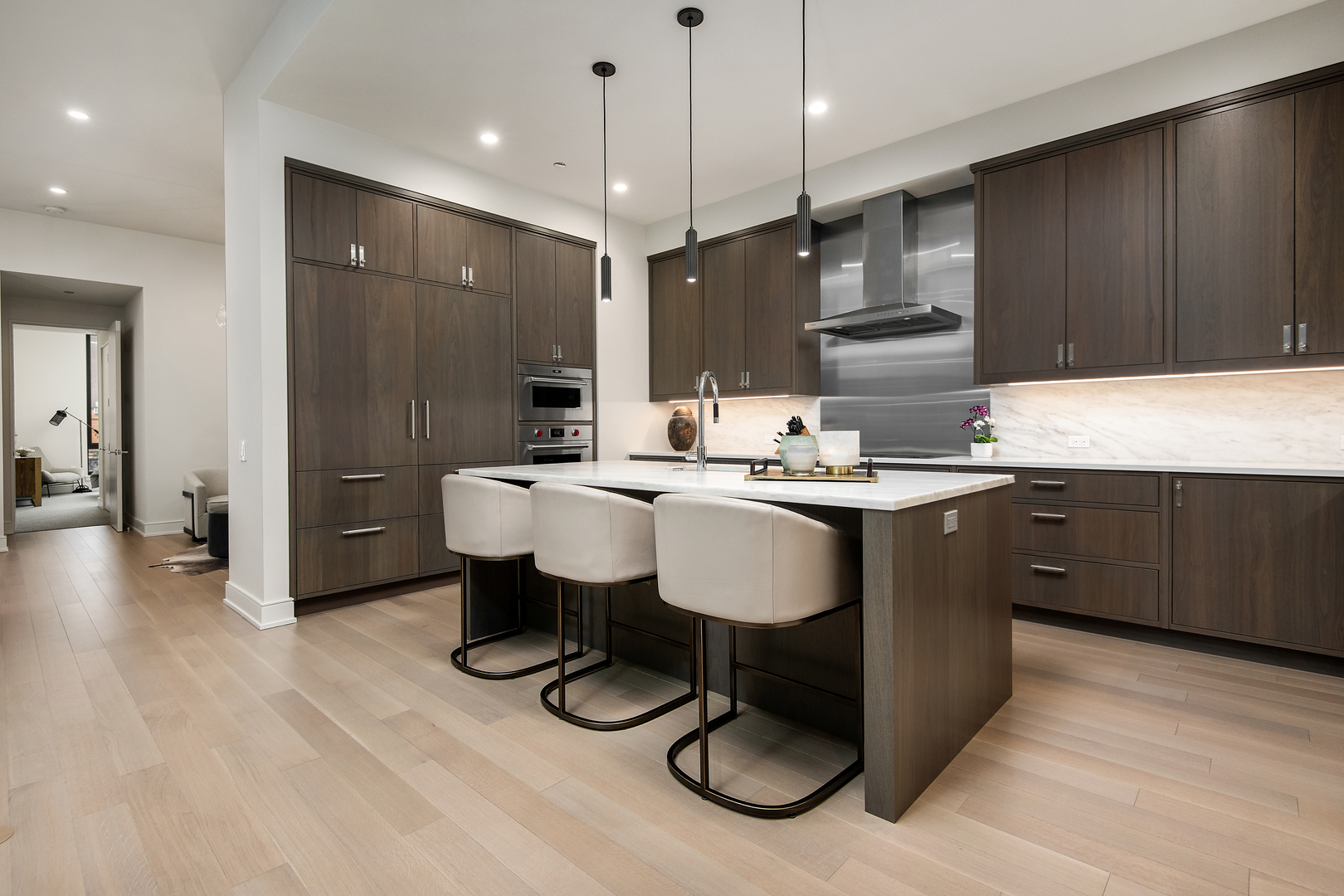 1550 N Clark Street Unit: 304