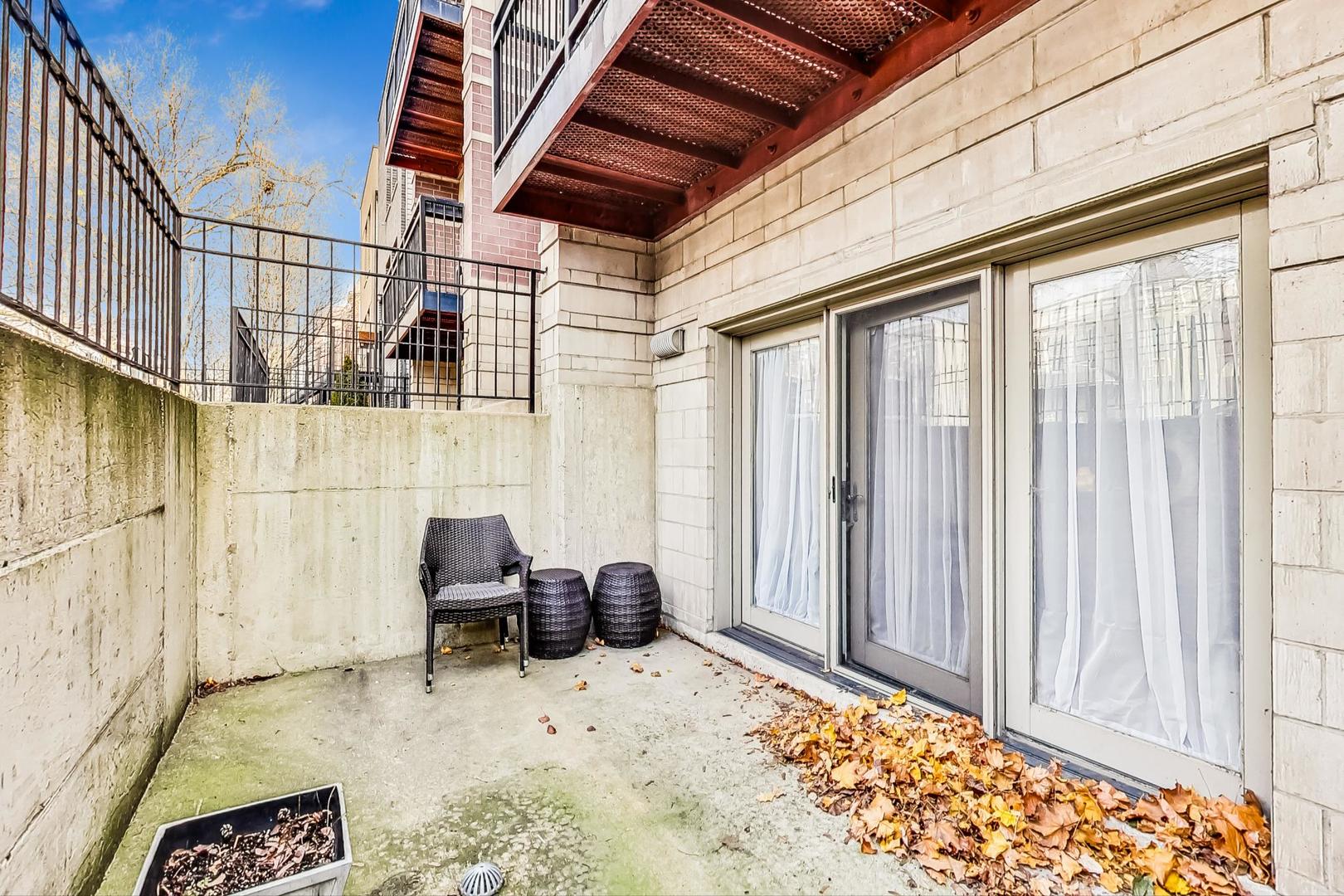 4443 S Indiana Avenue Unit: 1S