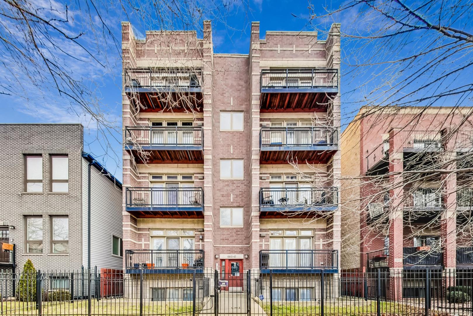 4443 S Indiana Avenue Unit: 1S
