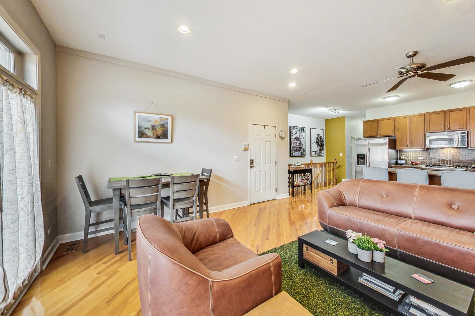 4443 S Indiana Avenue Unit: 1S