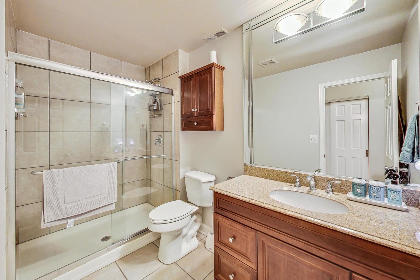 4443 S Indiana Avenue Unit: 1S