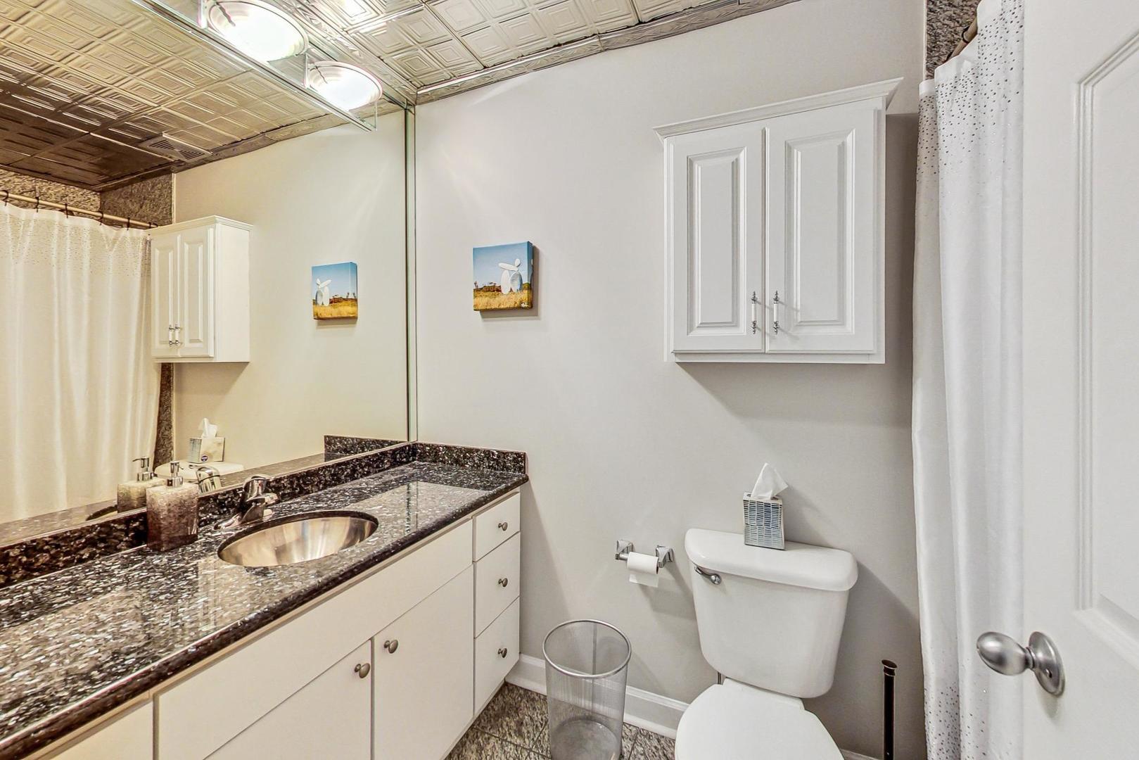 4443 S Indiana Avenue Unit: 1S