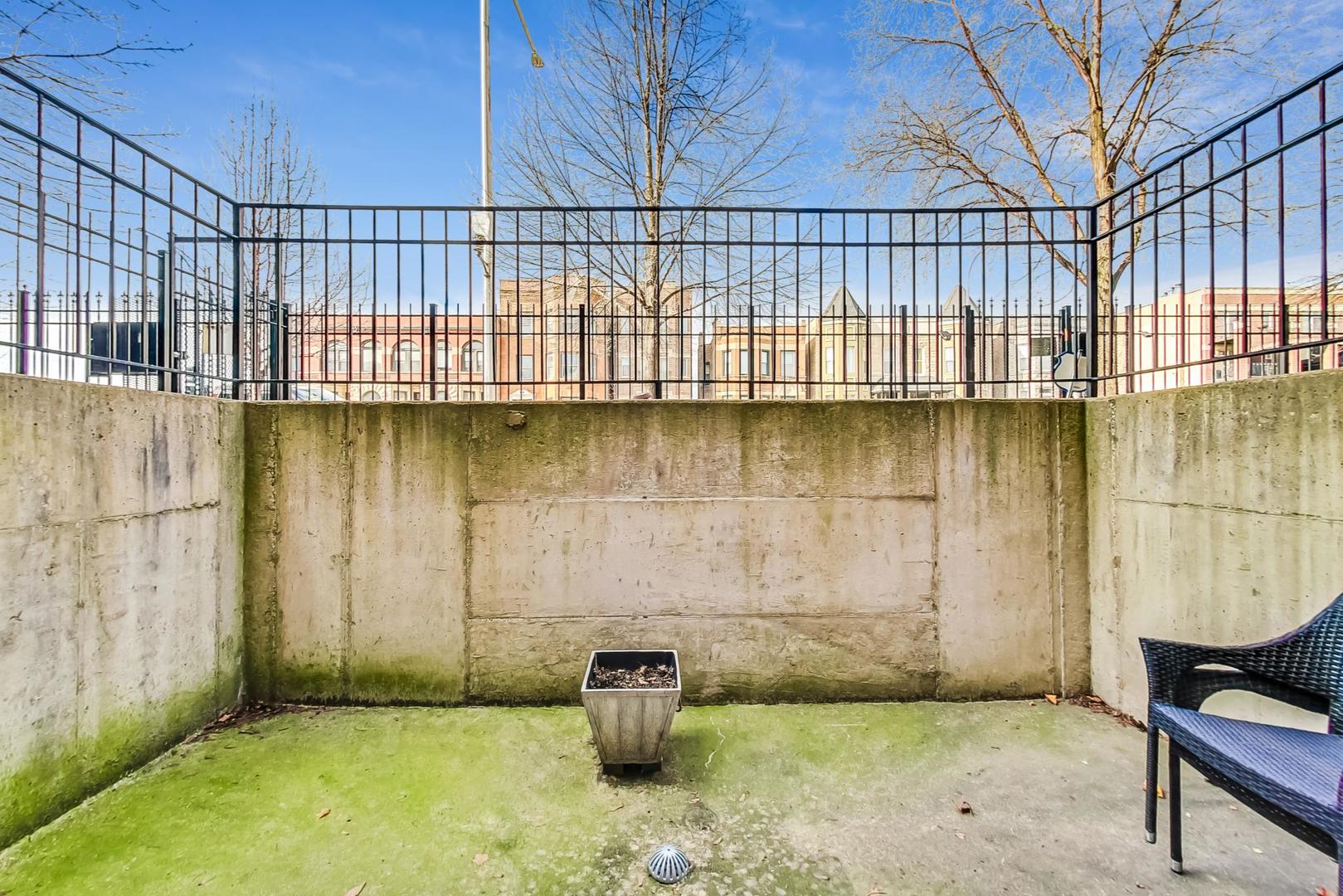 4443 S Indiana Avenue Unit: 1S