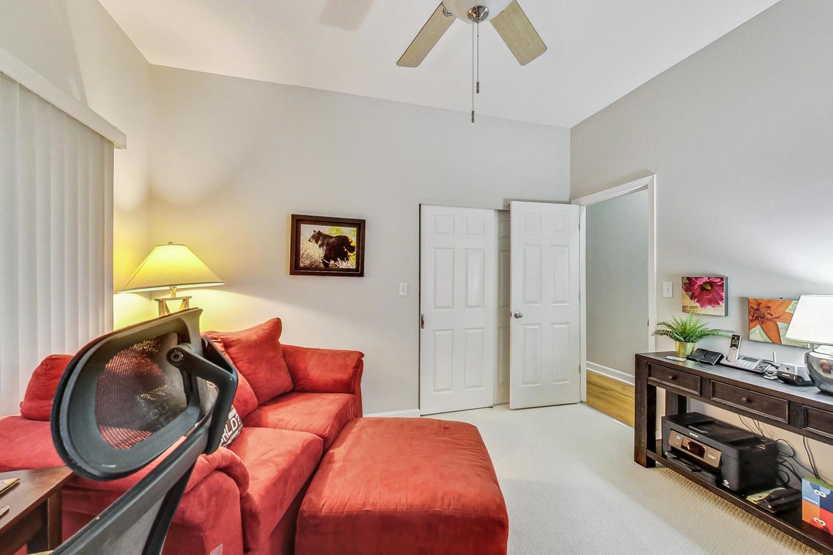 4443 S Indiana Avenue Unit: 1S