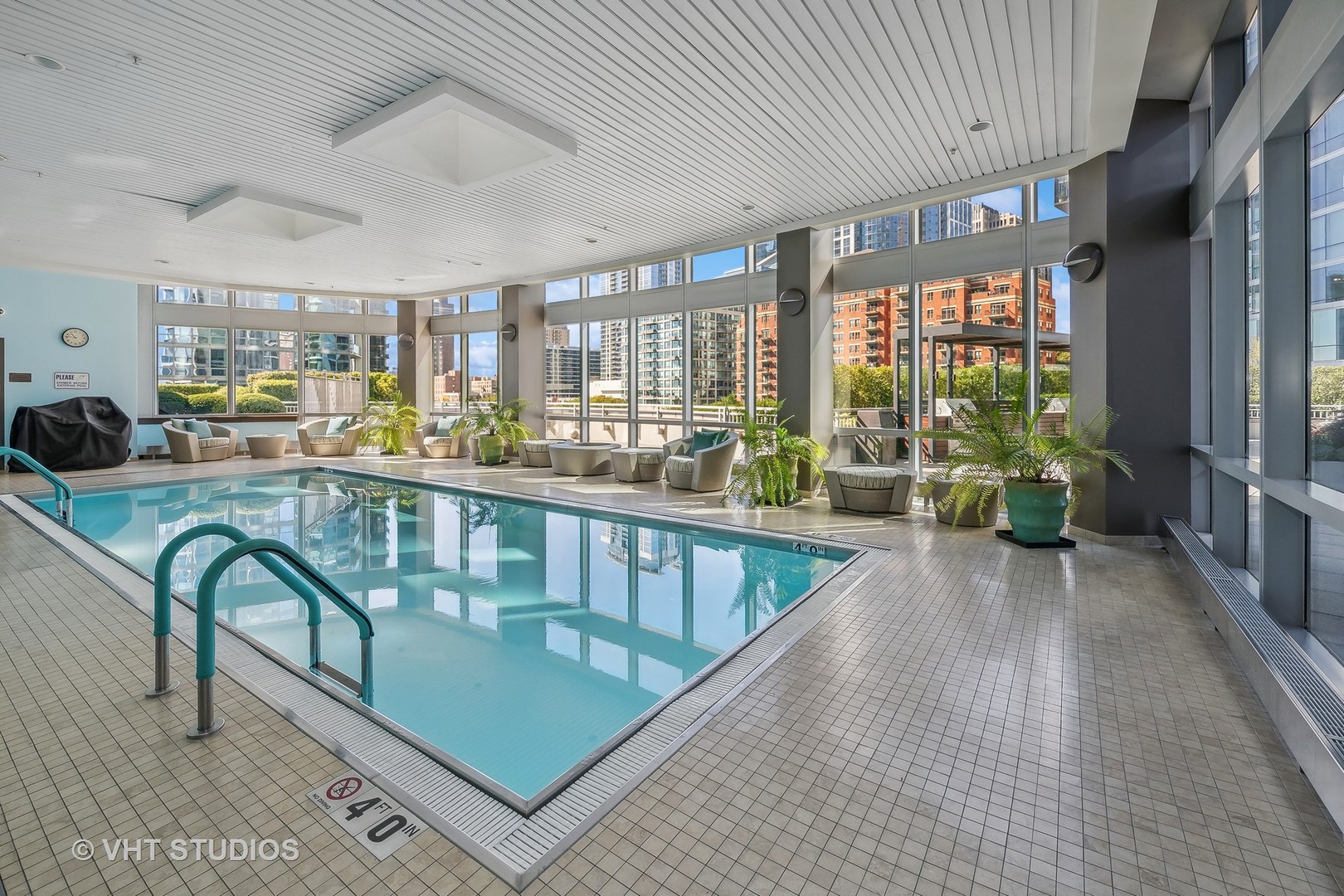1211 S Prairie Avenue Unit: 3906