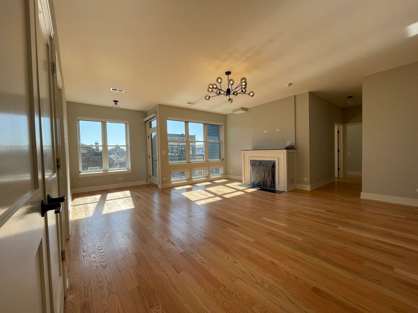 1730 W 18th Street Unit: 301