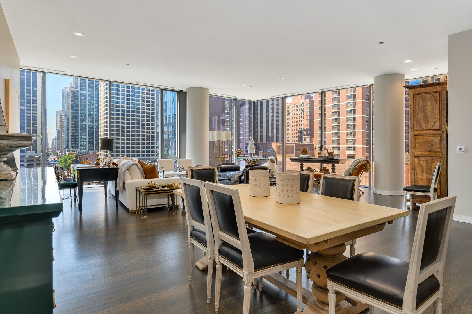 4 E Elm Street Unit: 6S