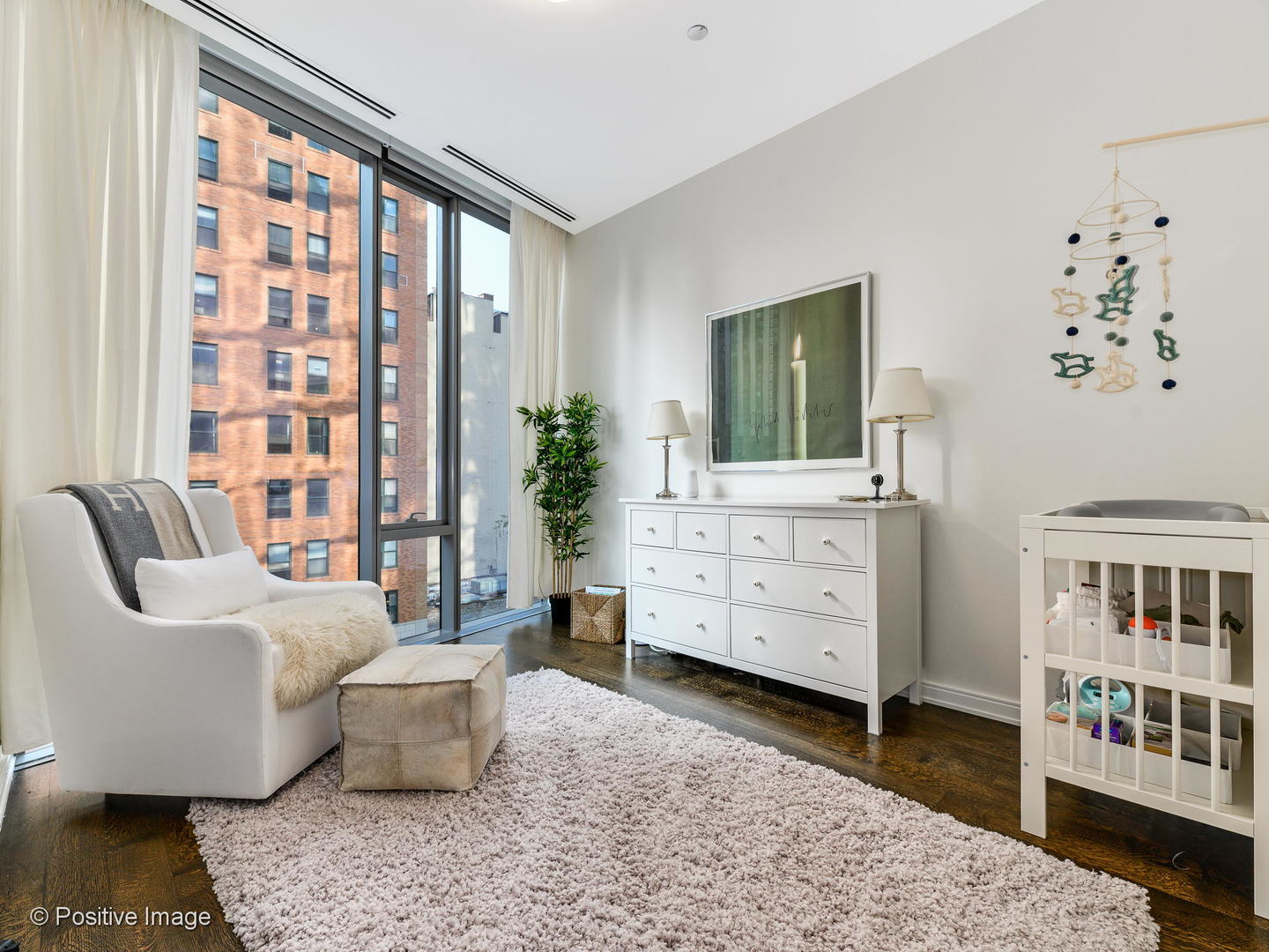 4 E Elm Street Unit: 6S
