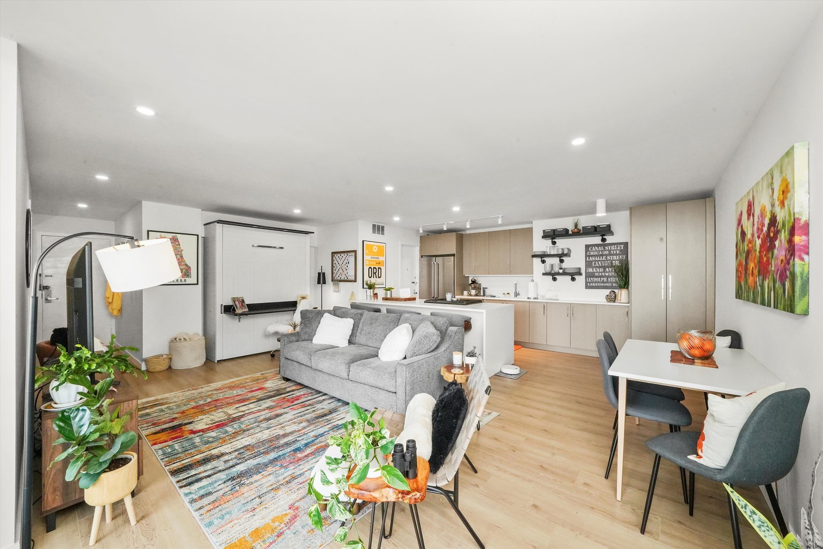 3430 N Lake Shore Drive Unit: 12J