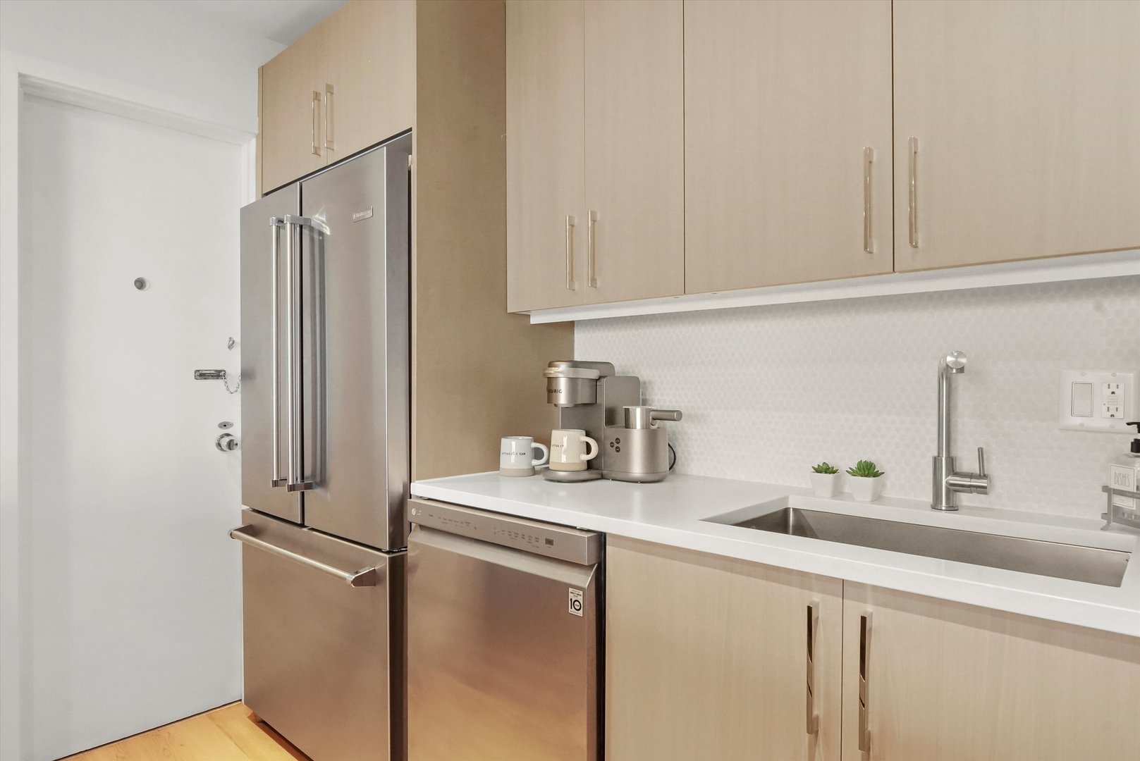 3430 N Lake Shore Drive Unit: 12J