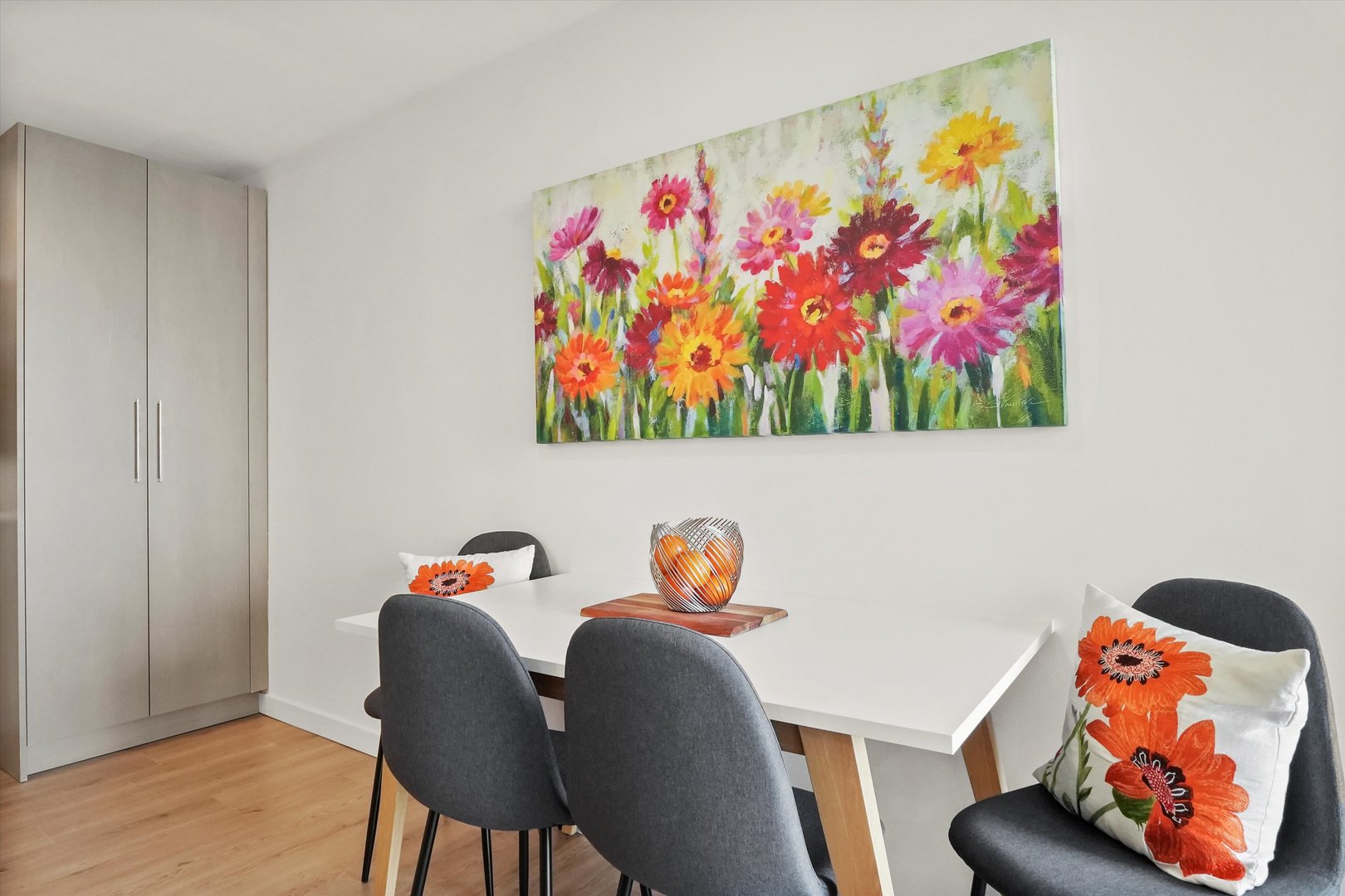 3430 N Lake Shore Drive Unit: 12J