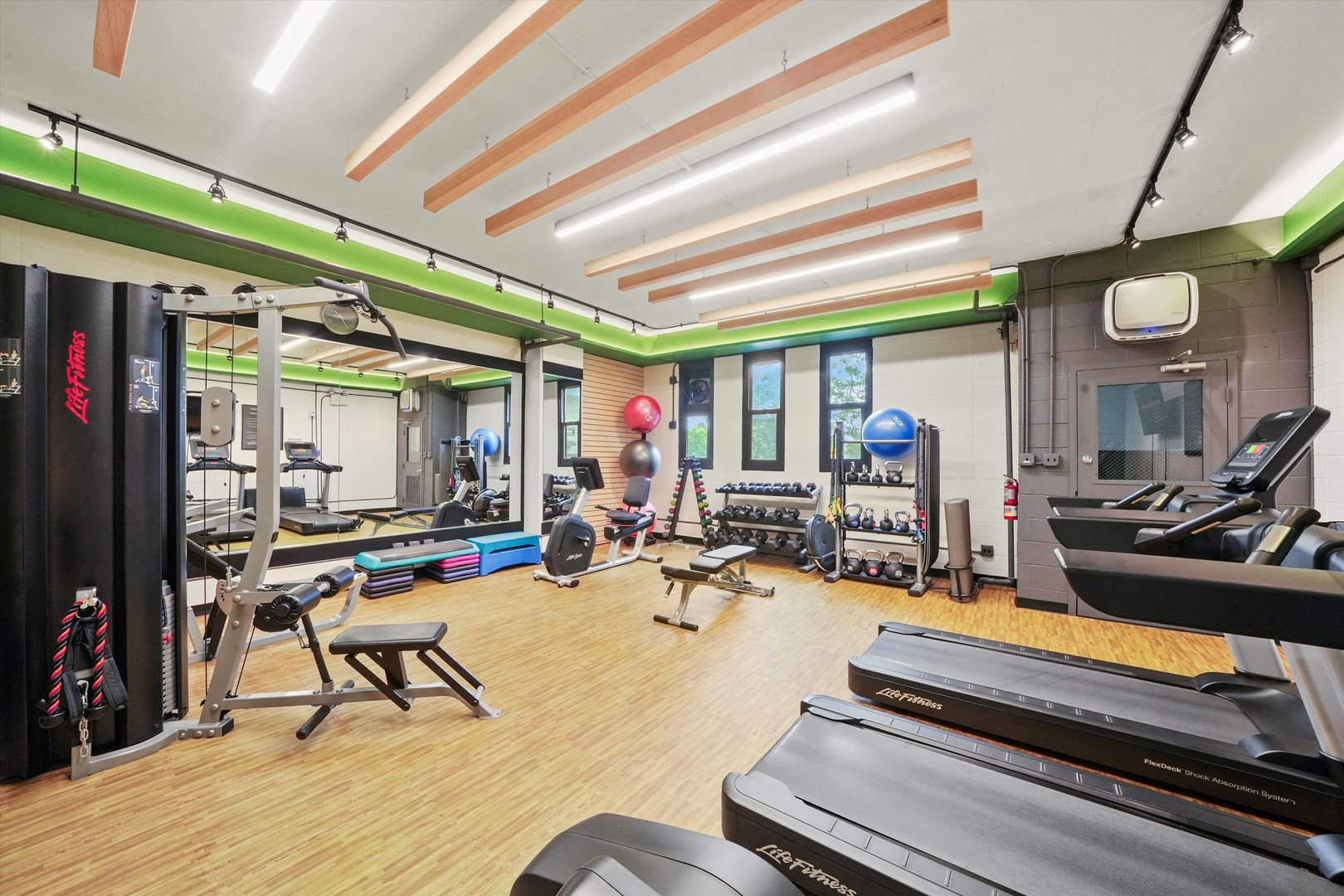 3430 N Lake Shore Drive Unit: 12J