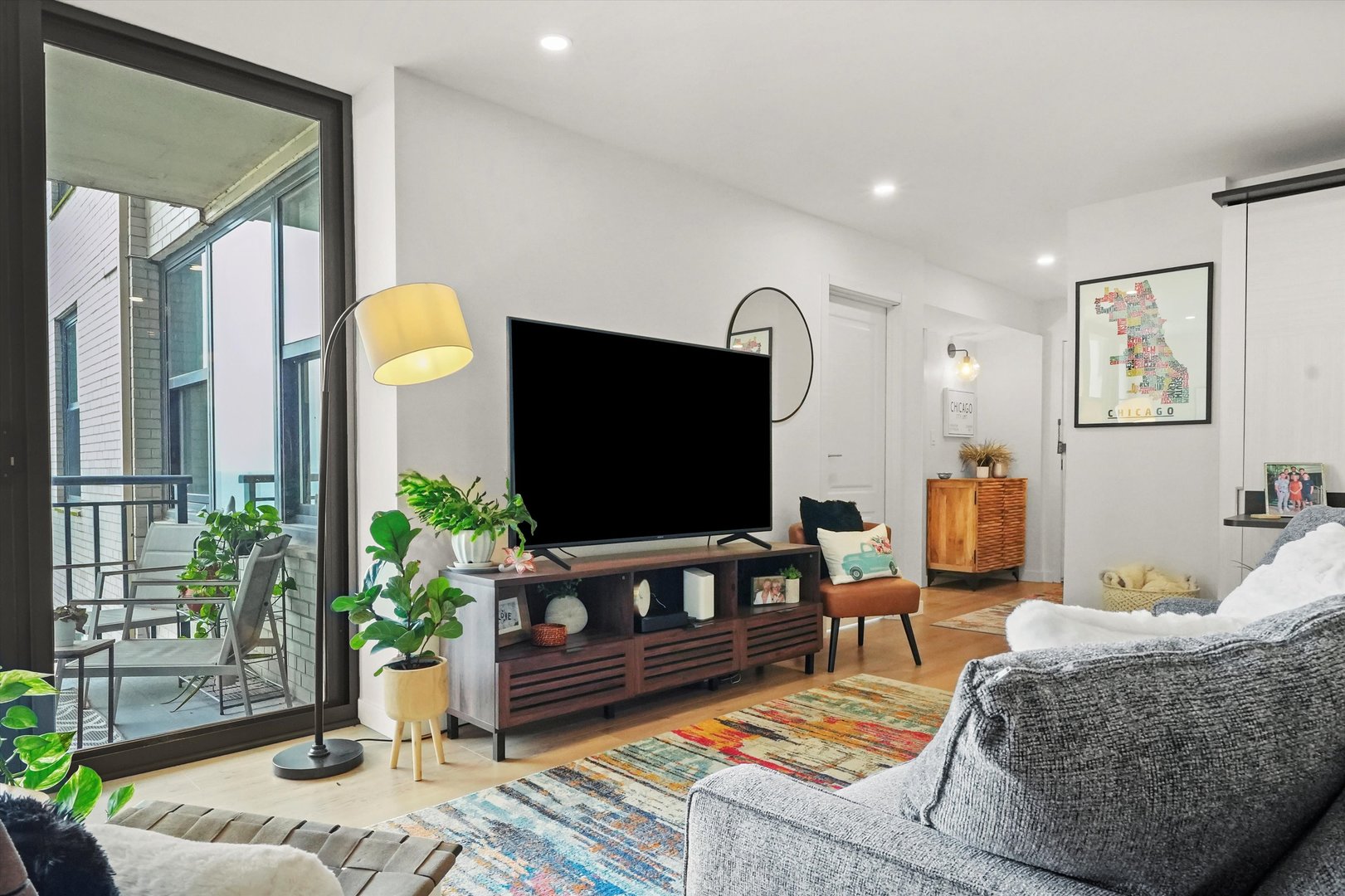 3430 N Lake Shore Drive Unit: 12J