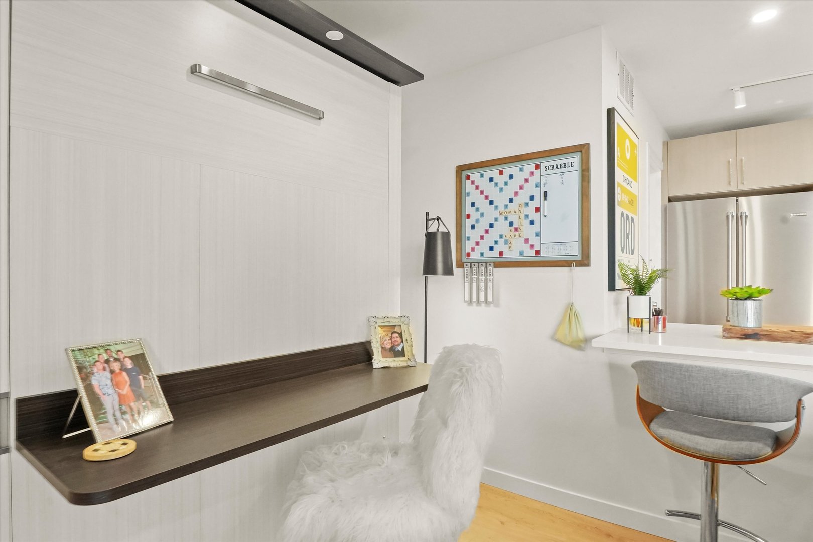 3430 N Lake Shore Drive Unit: 12J