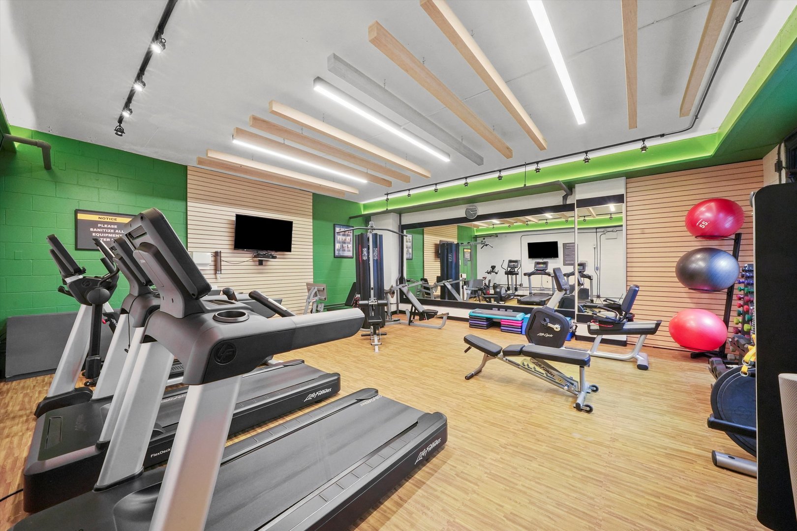 3430 N Lake Shore Drive Unit: 12J