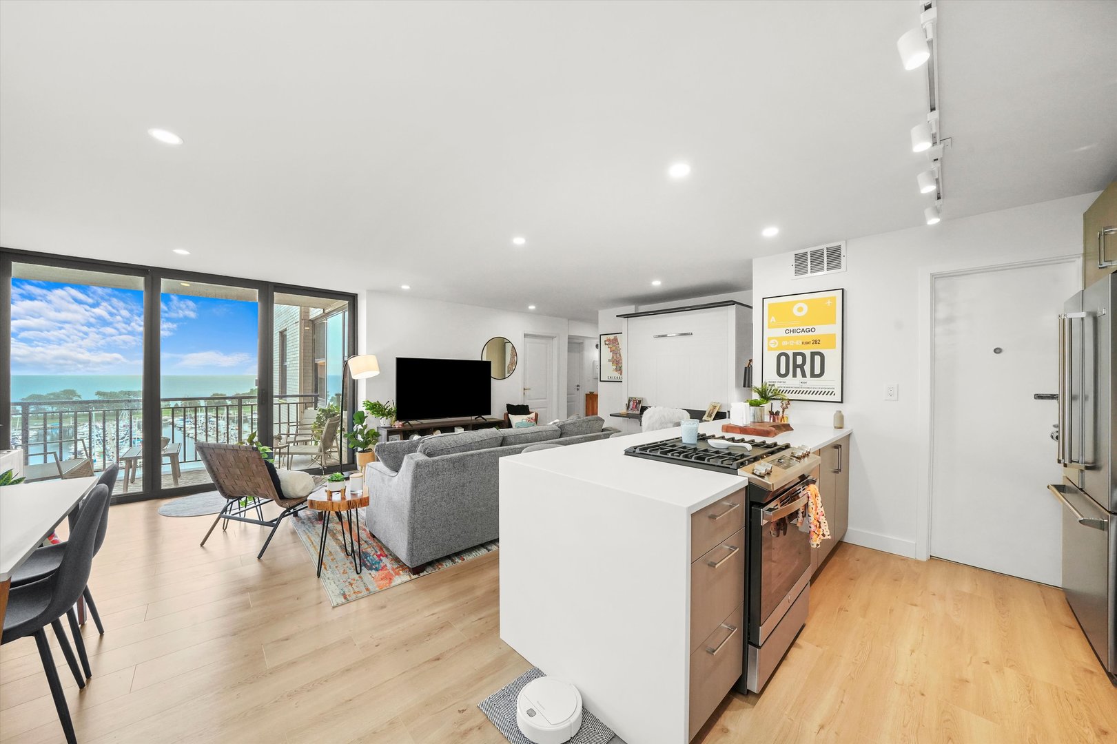 3430 N Lake Shore Drive Unit: 12J