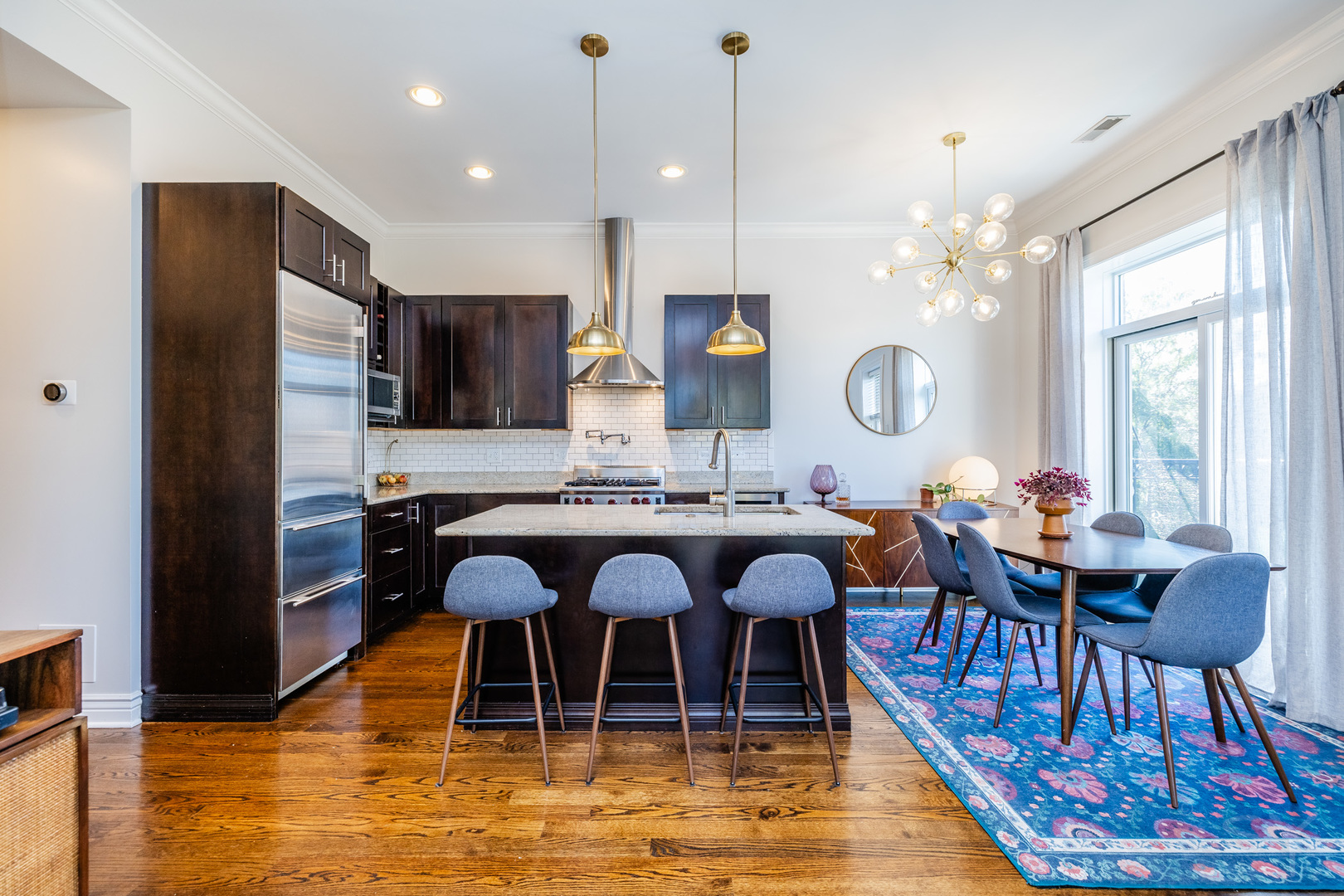 1947 W Fletcher Street Unit: PH