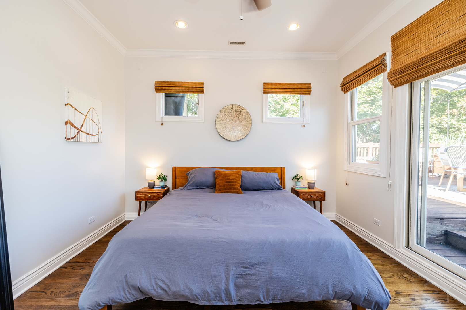 1947 W Fletcher Street Unit: PH