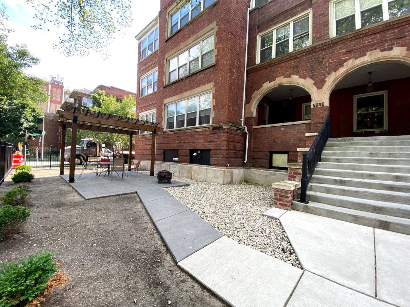 5808 N Winthrop Avenue Unit: 3N