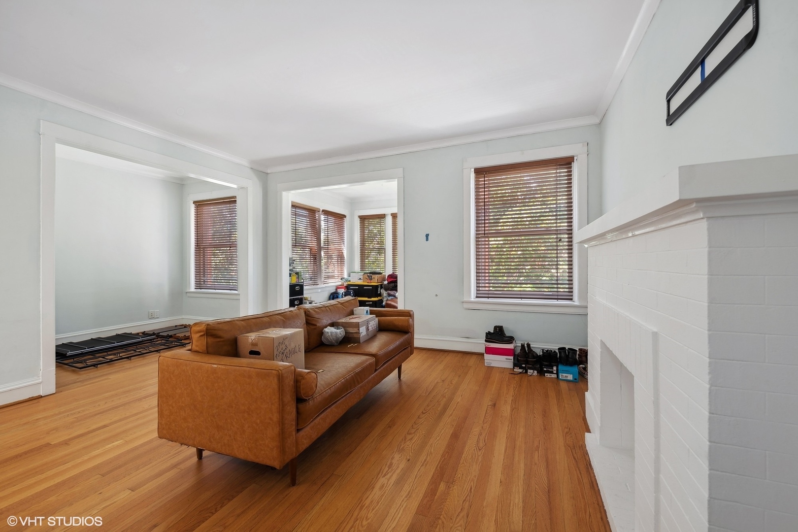 4937 N talman Avenue Unit: 1