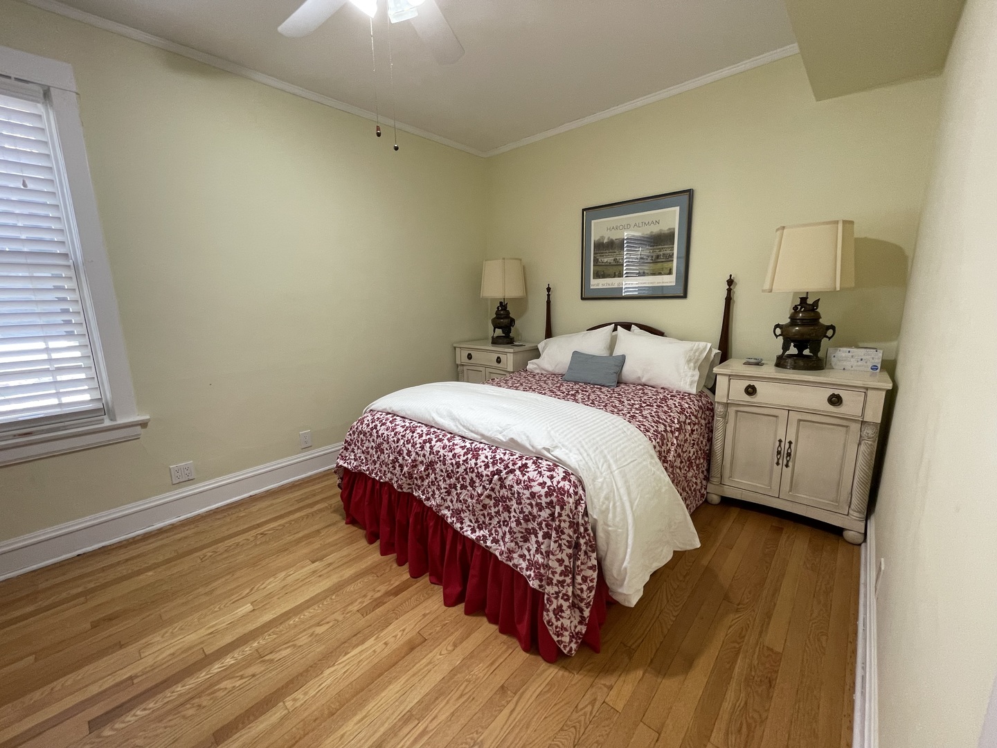 4937 N talman Avenue Unit: 1