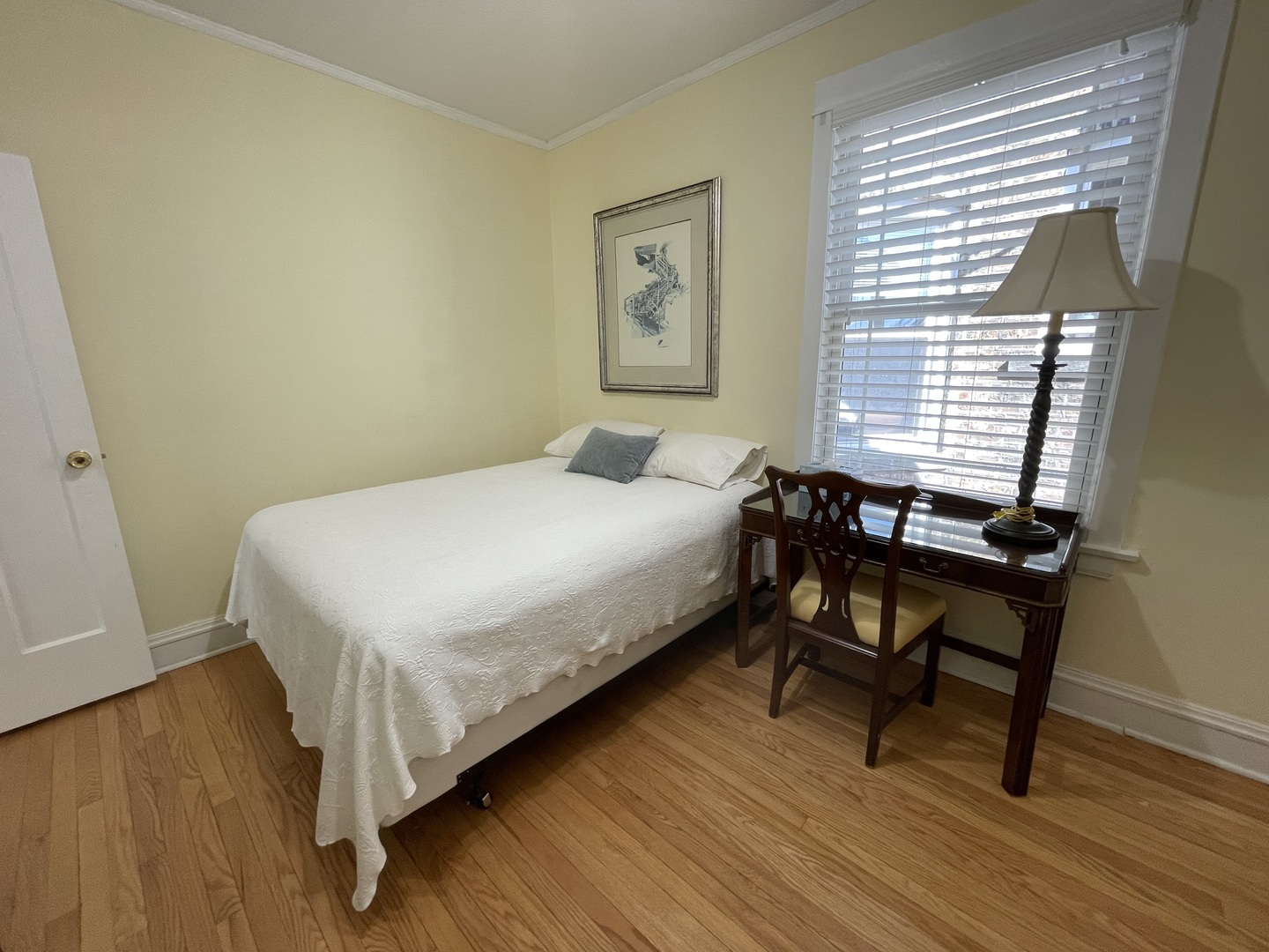 4937 N talman Avenue Unit: 1