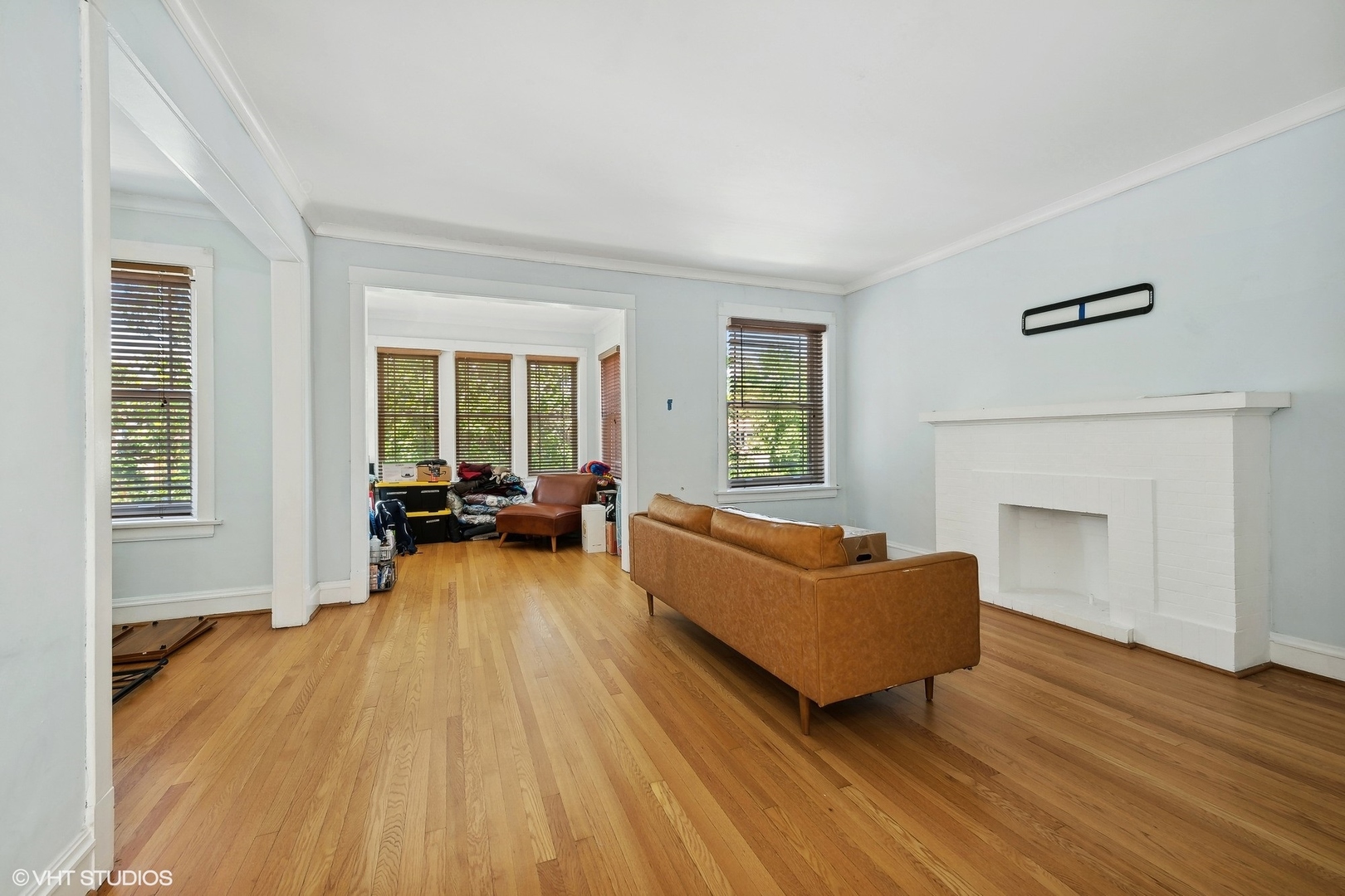4937 N talman Avenue Unit: 1
