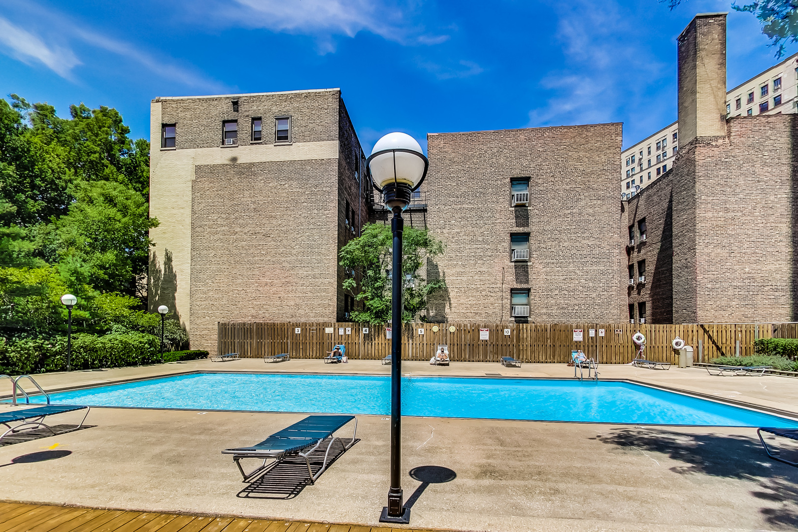 2020 N Lincoln Park West Unit: 18J