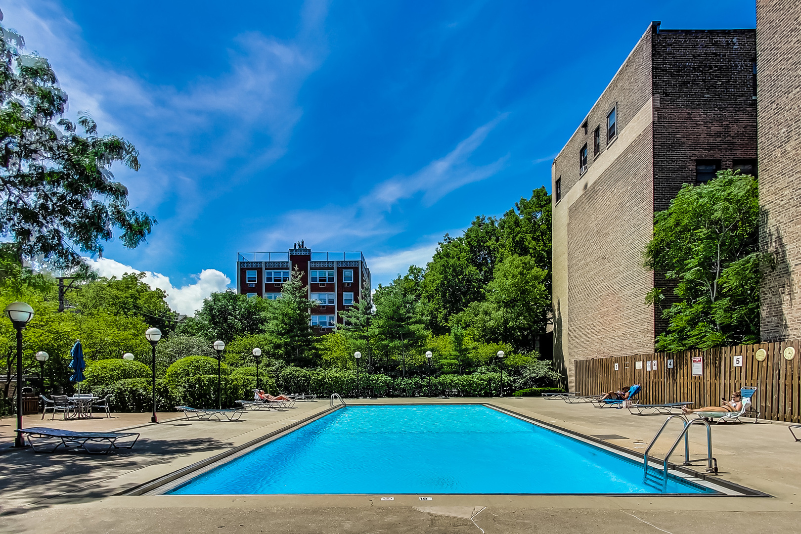 2020 N Lincoln Park West Unit: 18J